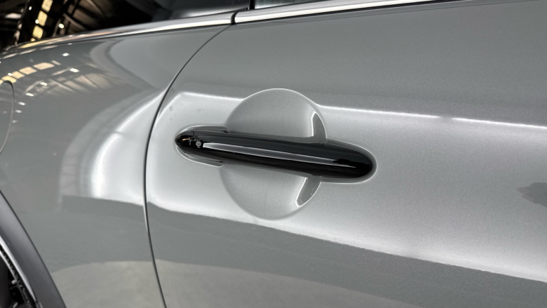 MINI Hatchback 1.5 Cooper Sport 3dr Auto Petrol Hatchback